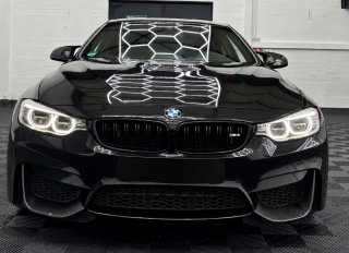 BMW M4 FULL BLACK