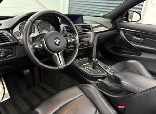 BMW M4 FULL BLACK