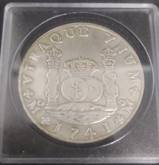 🇪🇦 8 REALES 2 MONEDAS 1741 y 1772 + EXPOSITOR