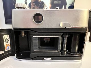 Cámara Agfa Silette I frontal metálico