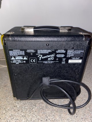 Amplificador Fender Frontman 10G