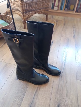 Botas altas negras estilo equitación