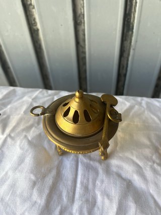 Brasero antiguo pequeño de latón