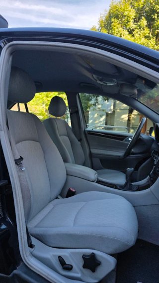 Mercedes-Benz Clase C 2004
