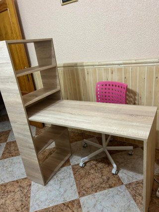 Escritorio de madera