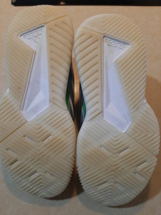 Zapatillas Adidas Blancas y Verdes