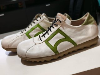 Zapatos Camper T46 Blancos y Verdes