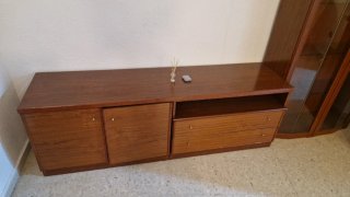 Mueble de salón de madera