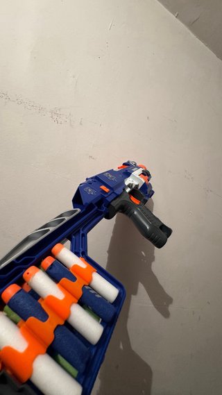 Pistola Nerf Azul y Naranja