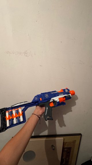 Pistola Nerf Azul y Naranja