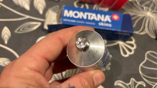 Adhesivo Montana Skins