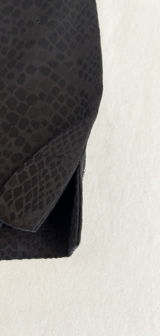 Pantalón negro Zara estampado