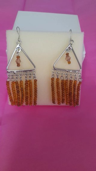 Pendientes de plata con cuentas marrones
