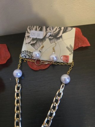 Pendientes y collar dorado corazón y perla.NUEVO