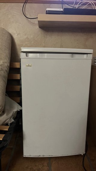 Frigorífico pequeño blanco