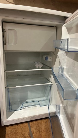 Frigorífico pequeño blanco