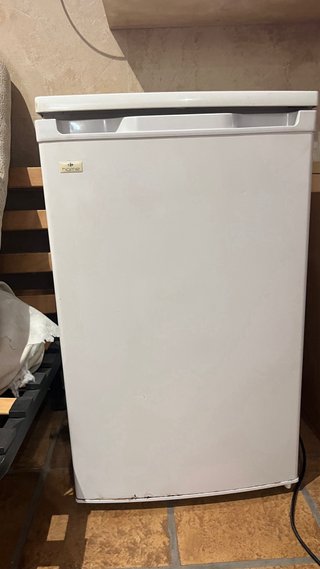 Frigorífico pequeño blanco