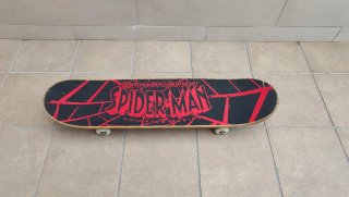 Patinete The Spectacular Spider-Man