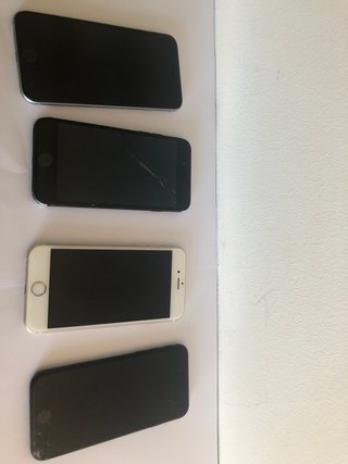 Lote 4 iPhones 6/7 para peças