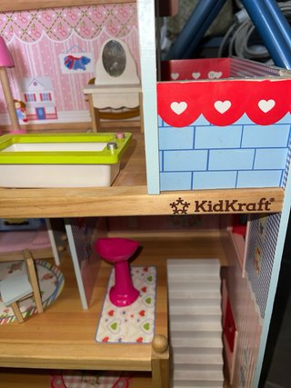 Casa de muñecas KidKraft Chelsea Cottage