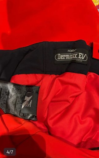 Pantalón de esquí rojo
