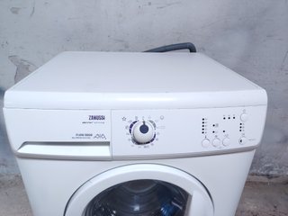 Lavadora Zanussi PL860