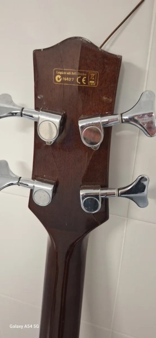 Guitarra Ibanez EWB20WN Bajo Acústico