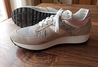 Nero Giardini sneakers beige/silver nr. 39