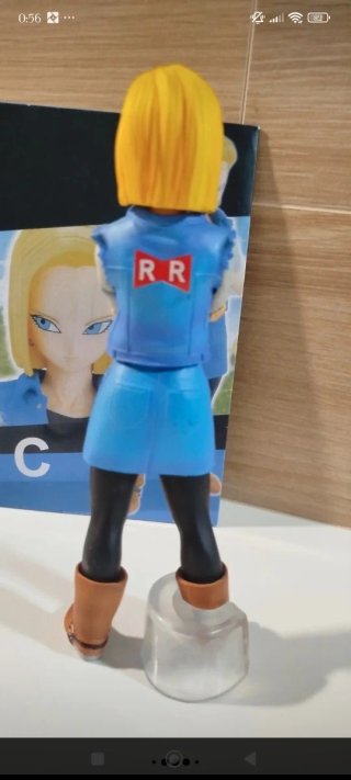 Figura C-18 Androide Dragon Ball Z Saga Cell
