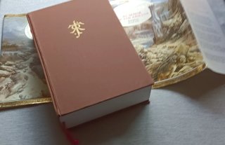El Señor de los Anillos Ilustrado, Tolkien
