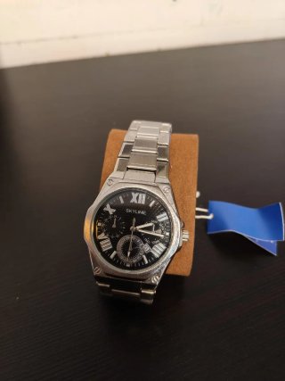 Reloj SKYLINE Negro y Plateado