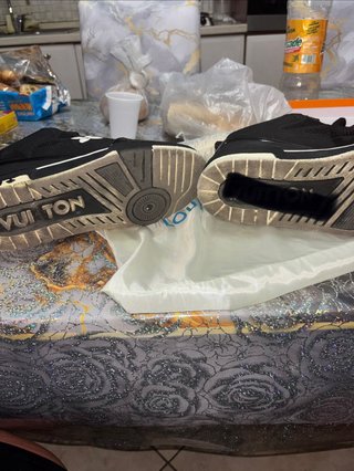 Louis Vuitton Skate Nere