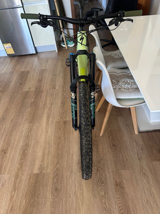 Bicicleta Eléctrica Specialized Levo Alloy