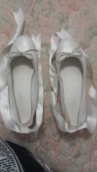 Zapatos planos Bass blancos con lazos 33