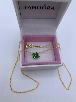Collar Pandora Trébol Verde Dorado