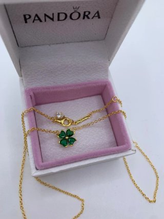 Collar Pandora Trébol Verde Dorado