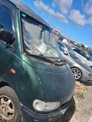 Nissan Vanette 2000