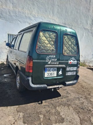 Nissan Vanette 2000