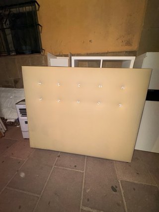 Cabecero de tela beige