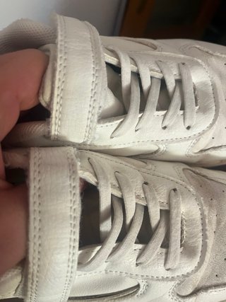 Zapatillas blancas deportivas