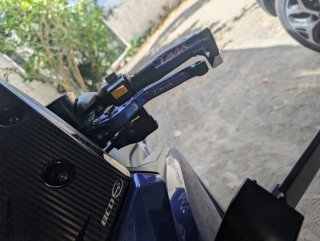 Yamaha TMAX Maxi Scooter Azul y Negro