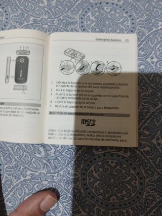 Cargador Nokia 7230 + Manuales