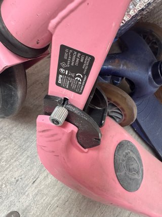 Patinete eléctrico 120w para niña