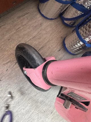 Patinete eléctrico 120w para niña