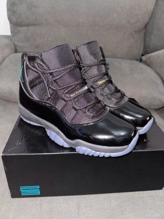 Jordan 11 Retro Gamma Blue Talla 42.5