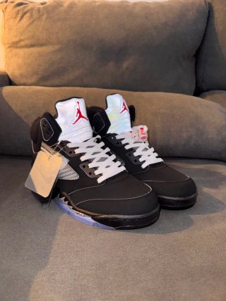 Jordan 5 Negro Metalizado Talla 42