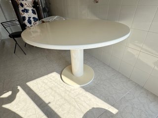 Tavolo rotondo laccato panna diametro 120