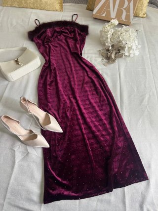 Vestido midi terciopelo Zara