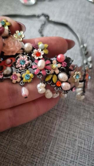 Collana floreale multicolor
