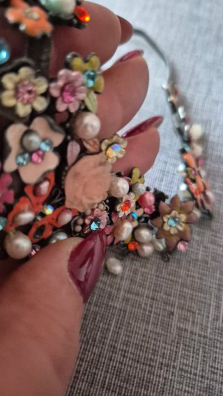 Collana floreale multicolor